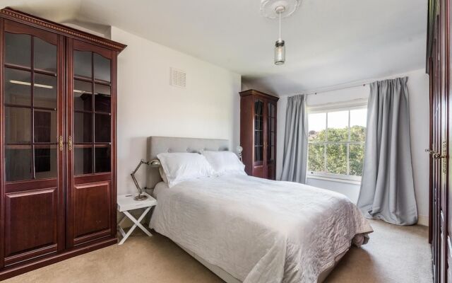 NEW Fantastic 2 Bedroom House Urban Living Sydenham