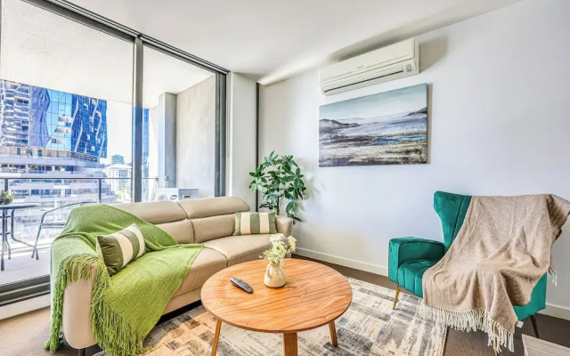 StayAU Leisure 2BR Modern CBD Apt
