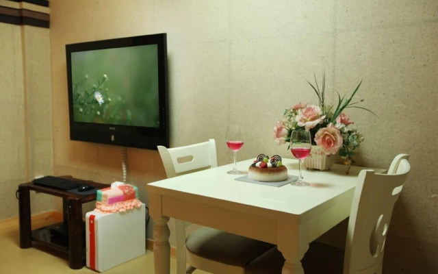 Apple farm stay