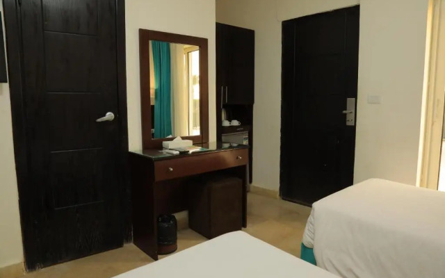 Byoot Bay Hotel & Resort