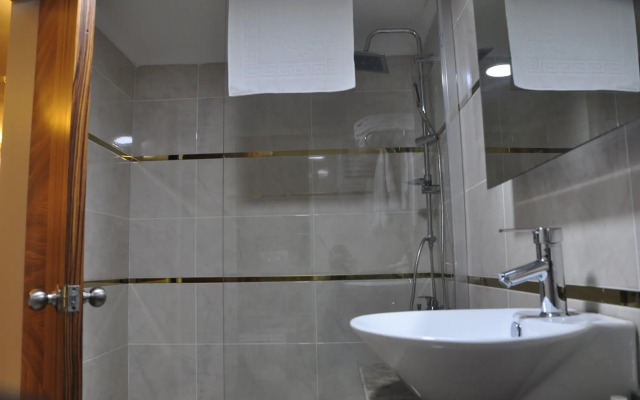 Madi Otel Izmir