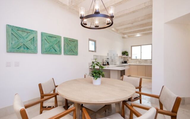 Pueblo Vinícola Parvada by Lumina