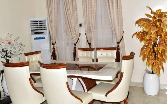 Impeccable 4-bed House in Lagos Nigeria