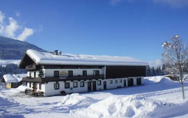 Berghütte Burgweghof Jugendgästehaus