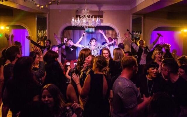 The Revelstoke Hotel