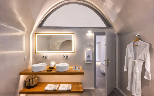 Eteoro Suites