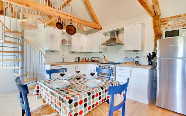 Traditional Holiday Home in Briston With Garden