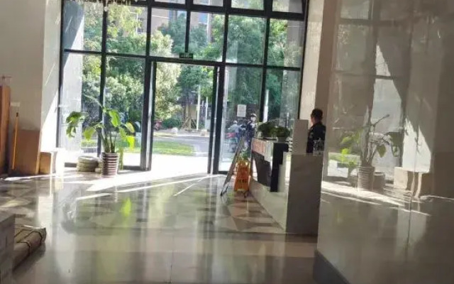 Shanghai Bubble Apartment (Songjiang University Town Subway Station)