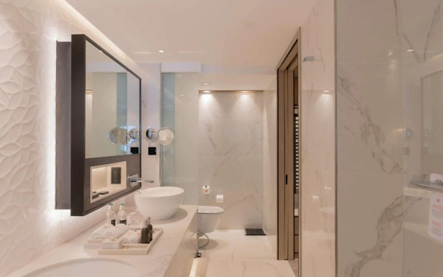 Kwetu Nairobi, Curio Collection By Hilton