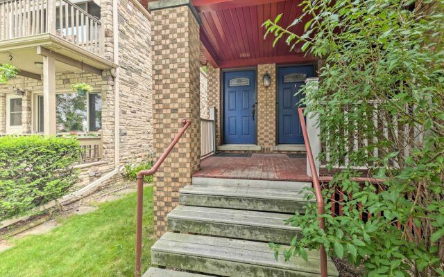 Chic Milwaukee Apartment in Hip Neighborhood!