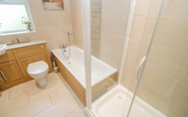 2 Riverside Cottages