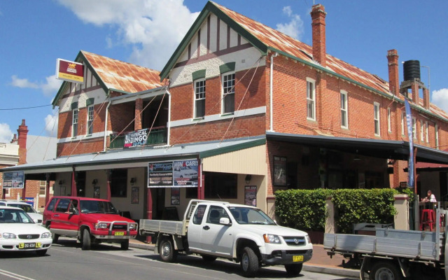 Maclean Hotel