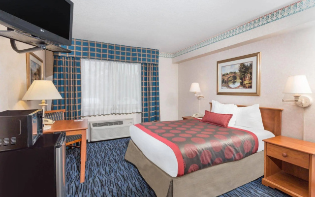 Holiday Inn Hotel & Suites SEATTLE-KENT