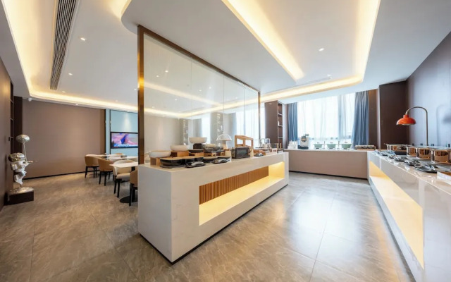 World Hotel  Jinan CBD MixC Branch