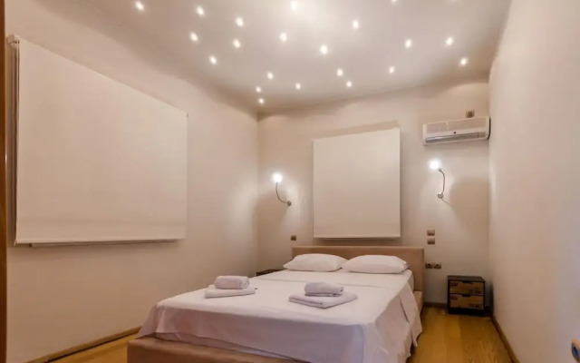 Aquarius - Glyfada Detached House
