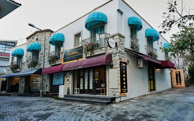 Mithras Cesme Otel