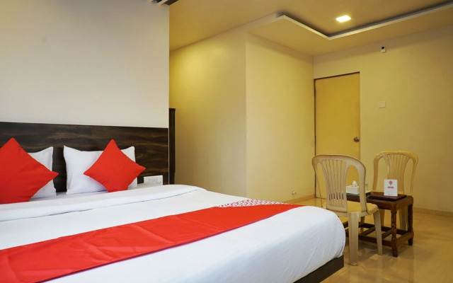 OYO 18683 M K Palace