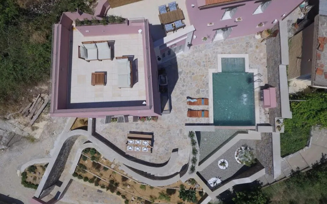 Traditional Renovated Villa Liodosifis with Heated Private Pool, Hot Tub & BBQ