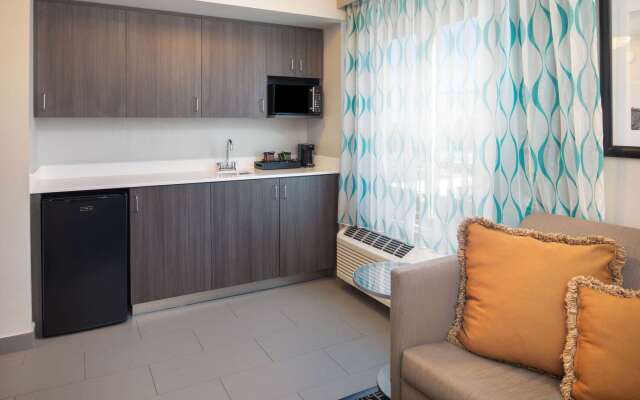 La Quinta Inn & Suites by Wyndham Atlanta Airport North