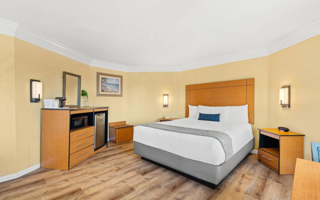 Travelodge by Wyndham San Clemente Beach