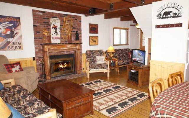 A Sleepy Bear's Hideaway