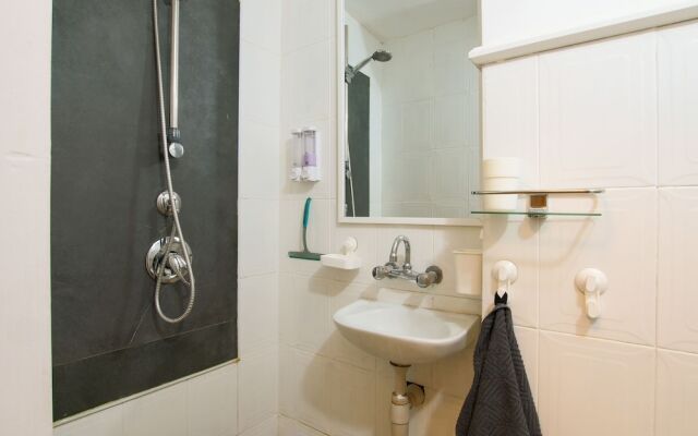 Classic studio Apt in heart of Tel Aviv