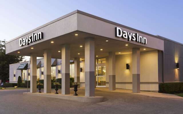 Days Inn by Wyndham London