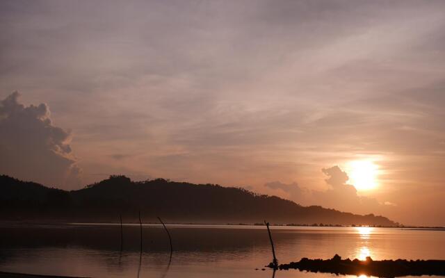 Samui Caravans Beach Camp