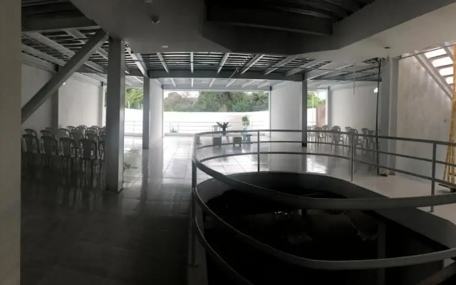 Hotel La Puerta Del Angel