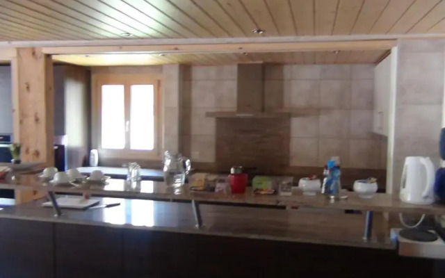 Chalet Suisse