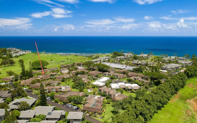 Honu Haven 2 Bedroom Condo by Redawning