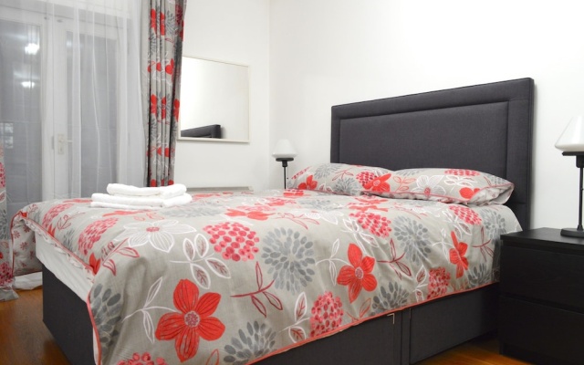 Bright & Spacious 1 Bed Flat in Kensington Olympia