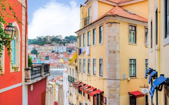2BR at Chiado Historical Heart of Lisbon