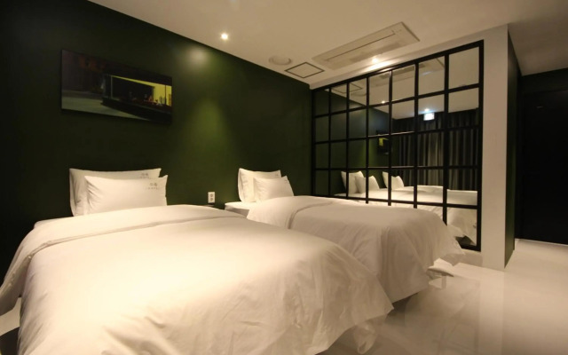SOYU Hotel