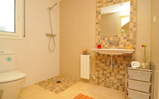 HomeHolidaysRentals Moai - Costa Barcelona