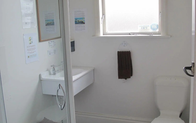 Dorset House Backpackers