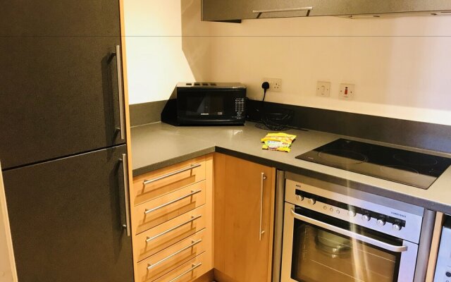 5 Stylish Executive 1 Br Brindley Place Broad St