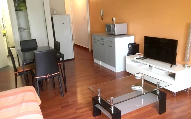 Studio in Saint-denis, With Wifi - 3 km From the Beach