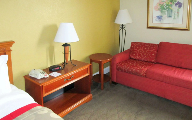 Clarion Inn