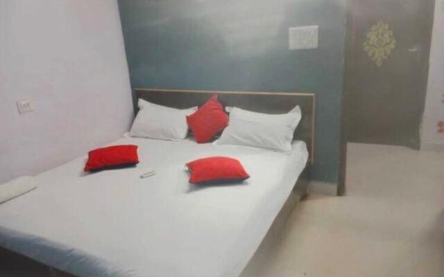 OYO 70147 Rp Residency