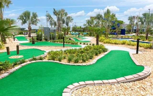 Luxury Disney 5 Bedroom Townhouse