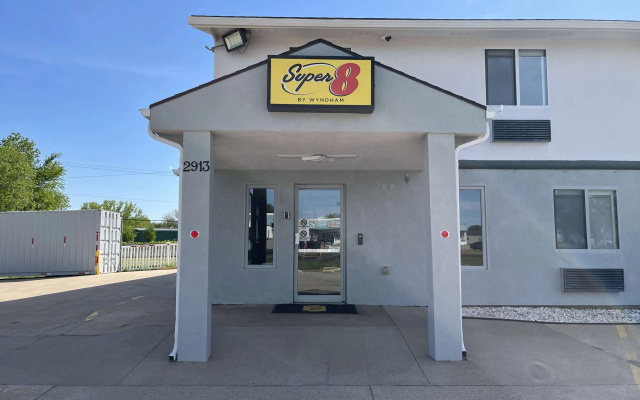 Super 8 by Wyndham Emporia