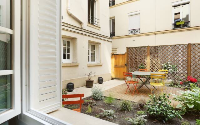 Sublime appartement Champs Elysees ( Chaillot)