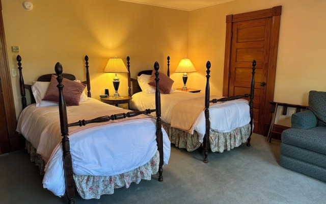 Meredith Inn