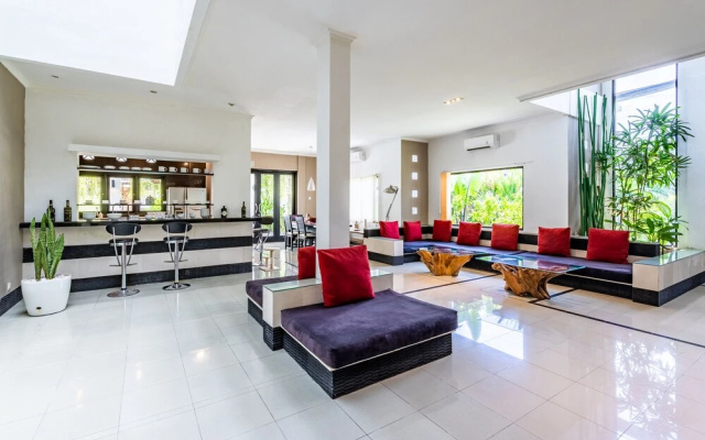 Anedda Mutiara Villa