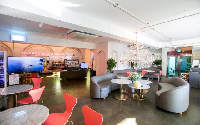 Lareem Boutique Hotel