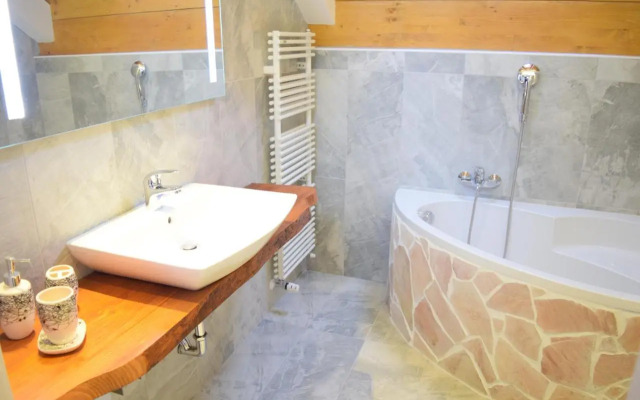 Casa Vacanza CADORNA RESIDENCE