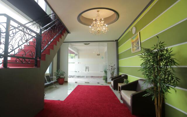 OYO 1864 Tiara Guest House