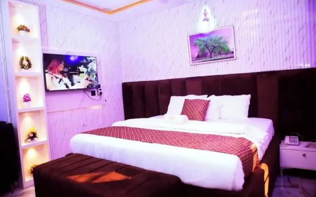 Sakura Apartments