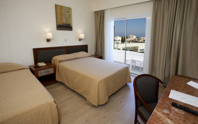Pefkos Hotel